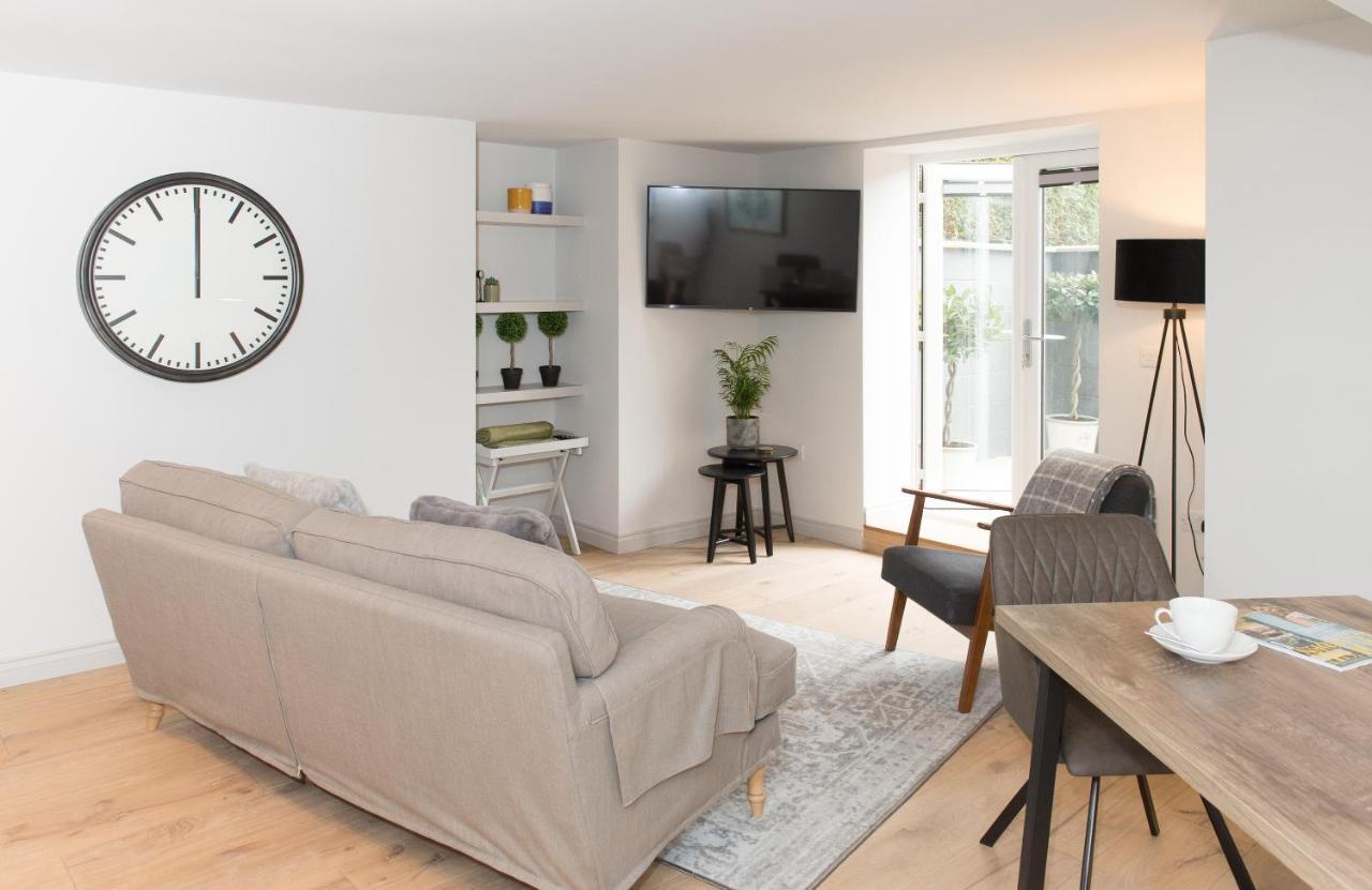 The Burrow By Harrogate Serviced Apartments Bagian luar foto