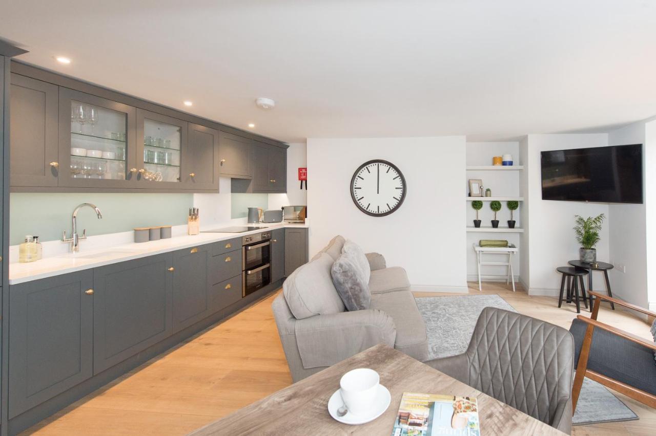 The Burrow By Harrogate Serviced Apartments Bagian luar foto