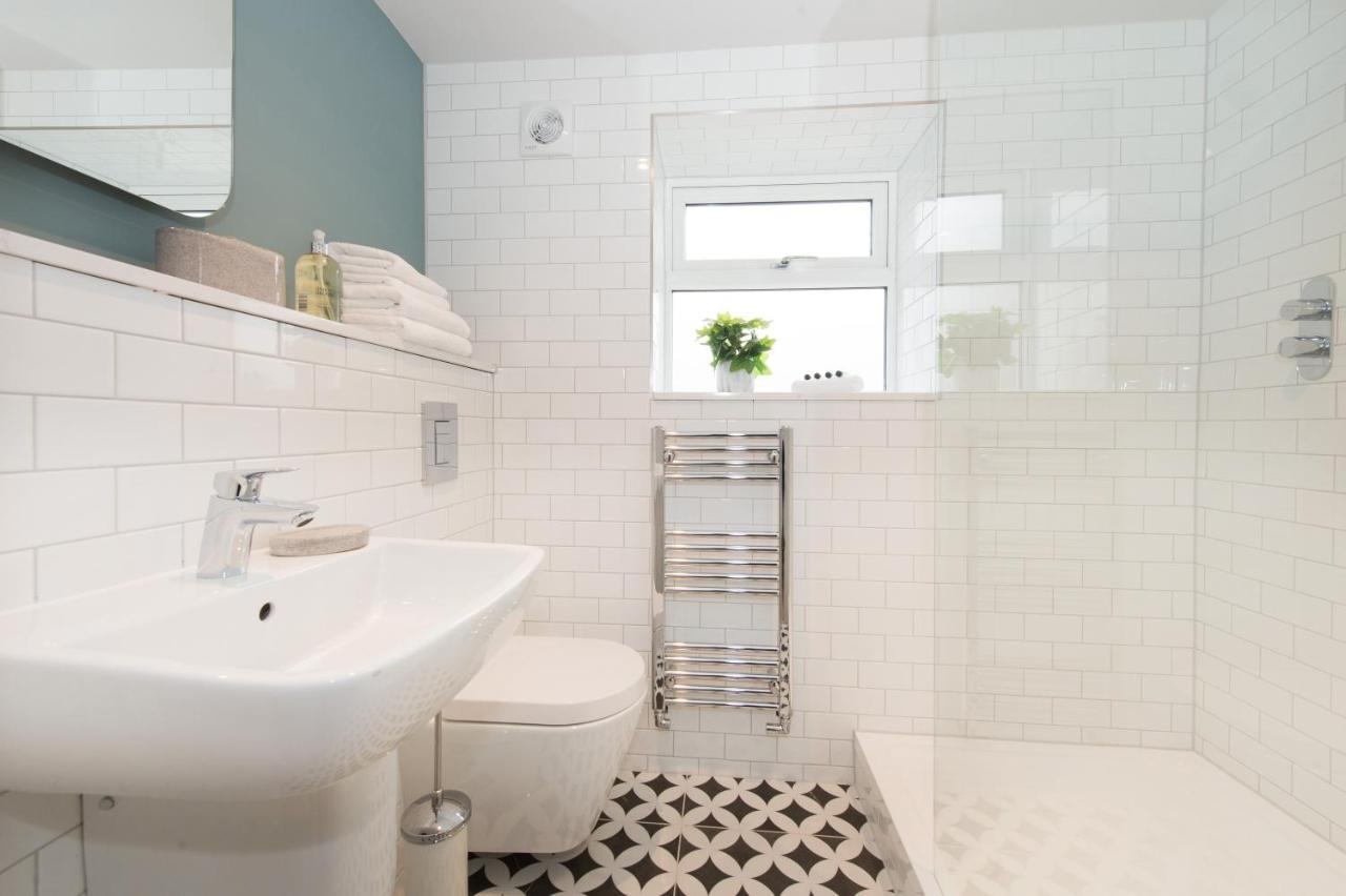 The Burrow By Harrogate Serviced Apartments Bagian luar foto
